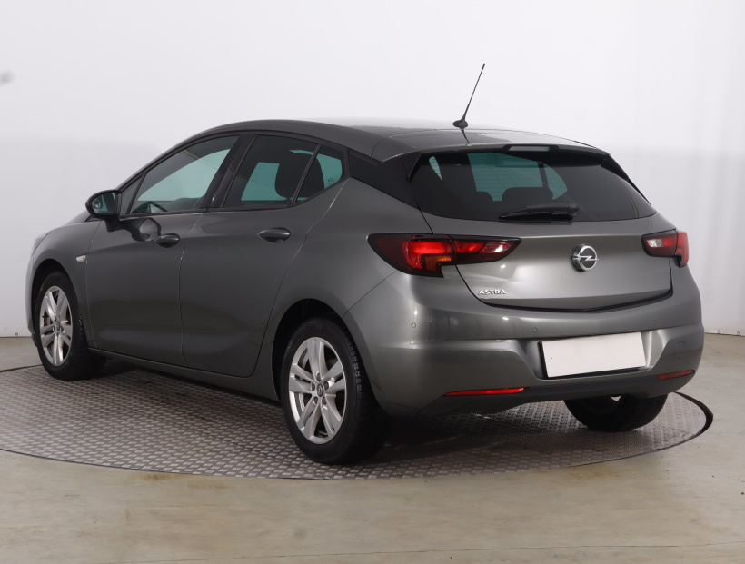 Opel Astra, 2020