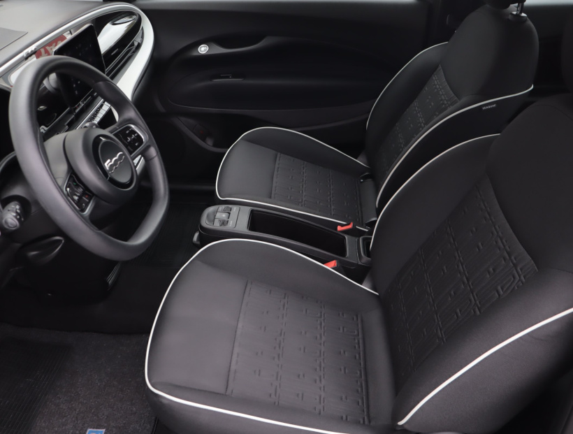 Fiat 500e, 2024