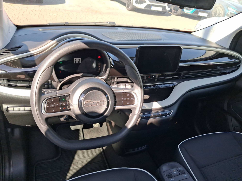 Fiat 500e, 2024