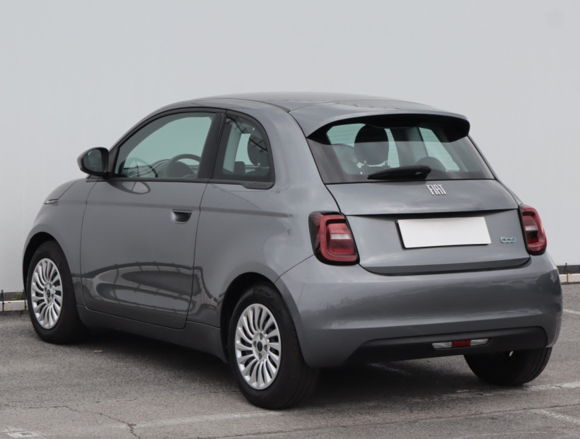Fiat 500e, 2024