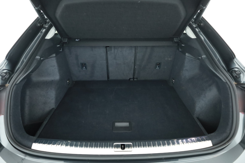 Audi Q3 Sportback, 2025