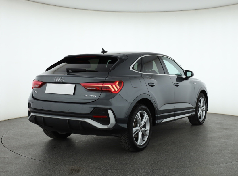 Audi Q3 Sportback, 2025