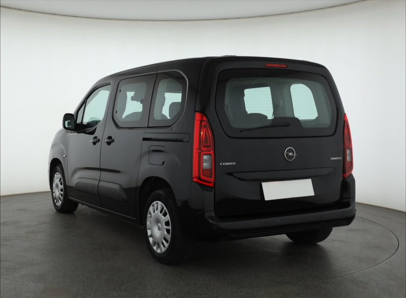 Opel Combo, 2018