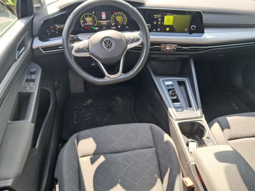 Volkswagen Golf, 2022