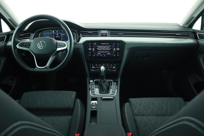 Volkswagen Passat, 2023