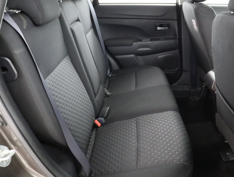 Mitsubishi ASX, 2011