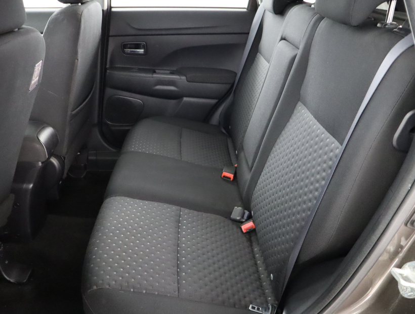 Mitsubishi ASX, 2011