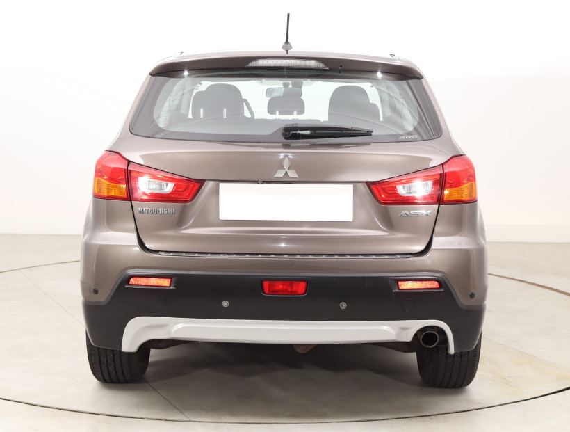 Mitsubishi ASX, 2011