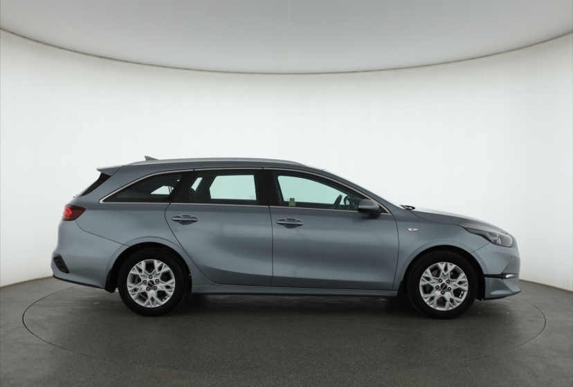 Kia Ceed, 2022