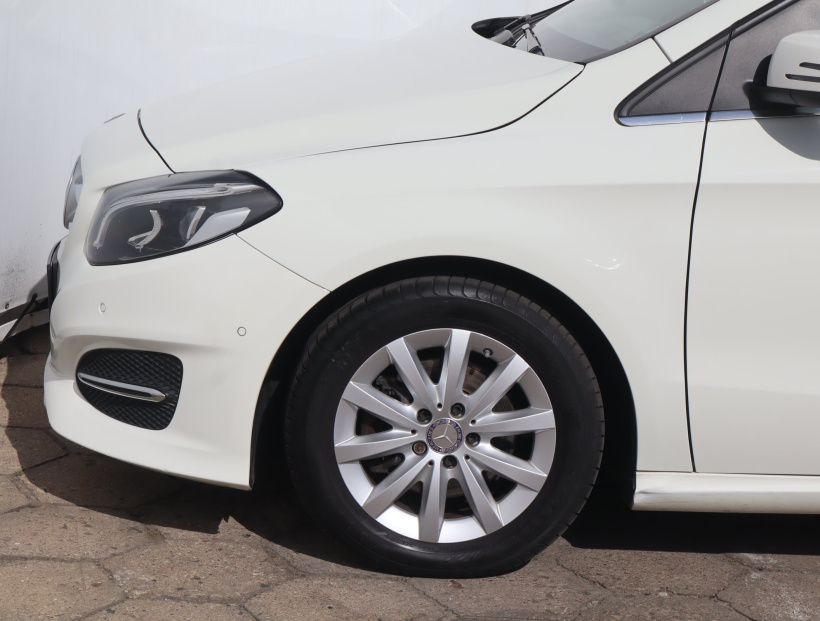 Mercedes-Benz B, 2015