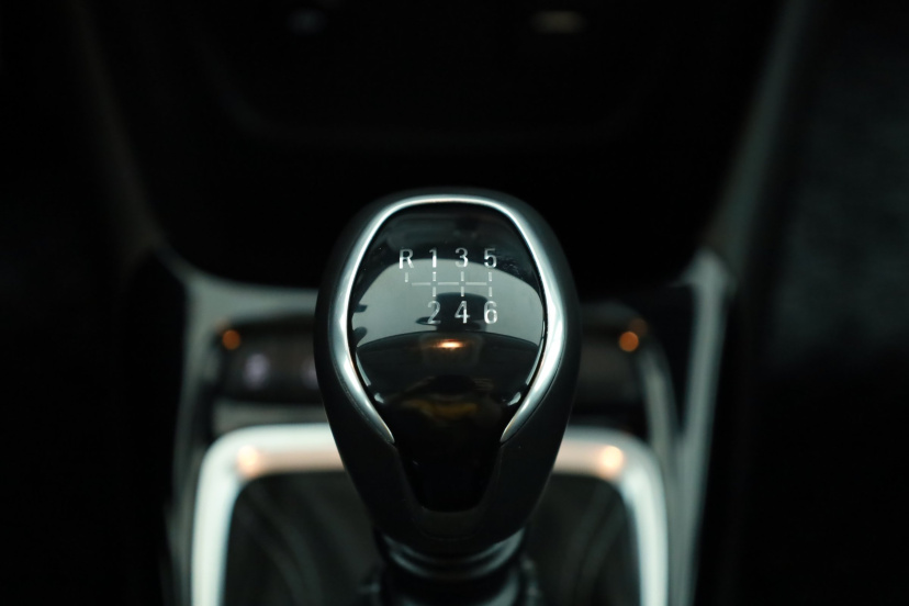 Opel Crossland, 2024