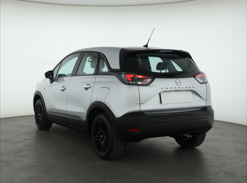 Opel Crossland, 2024