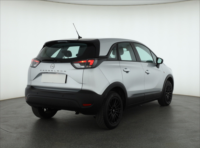 Opel Crossland, 2024
