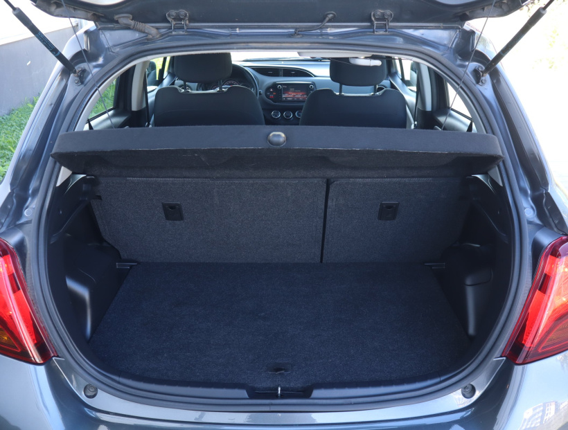 Toyota Yaris, 2015
