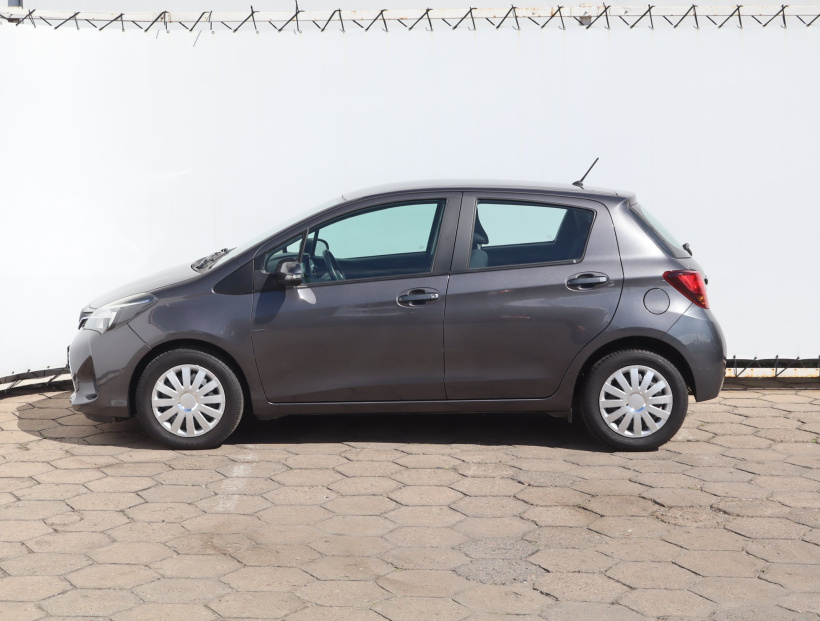 Toyota Yaris, 2015