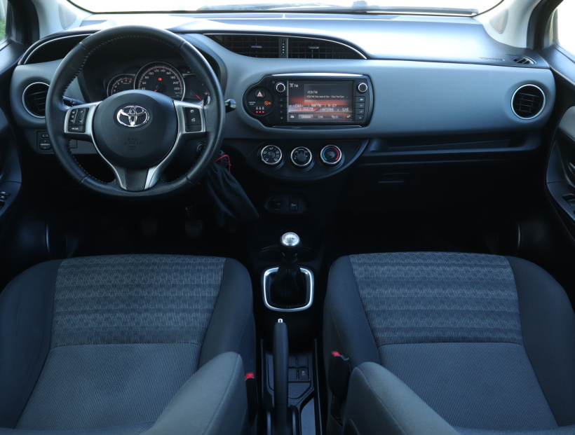 Toyota Yaris, 2015