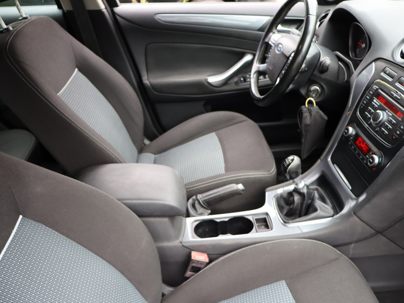 Ford Mondeo, 2012