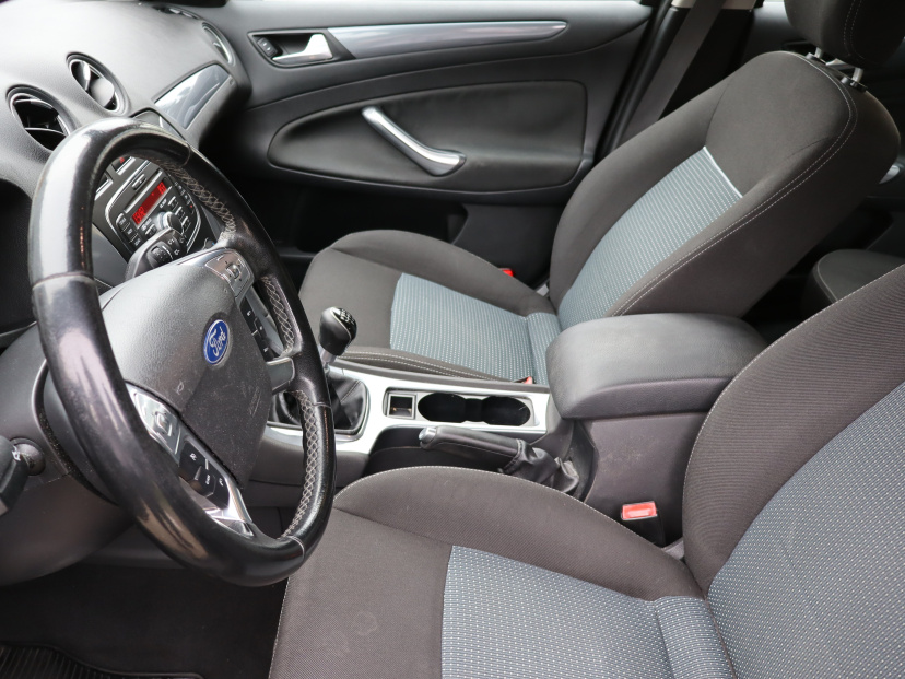 Ford Mondeo, 2012