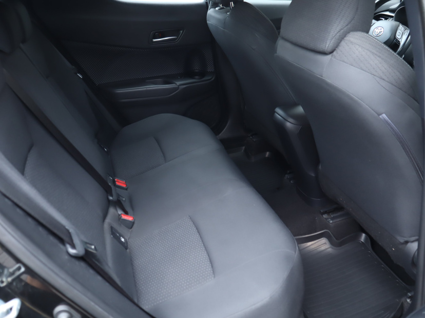 Toyota C-HR, 2018