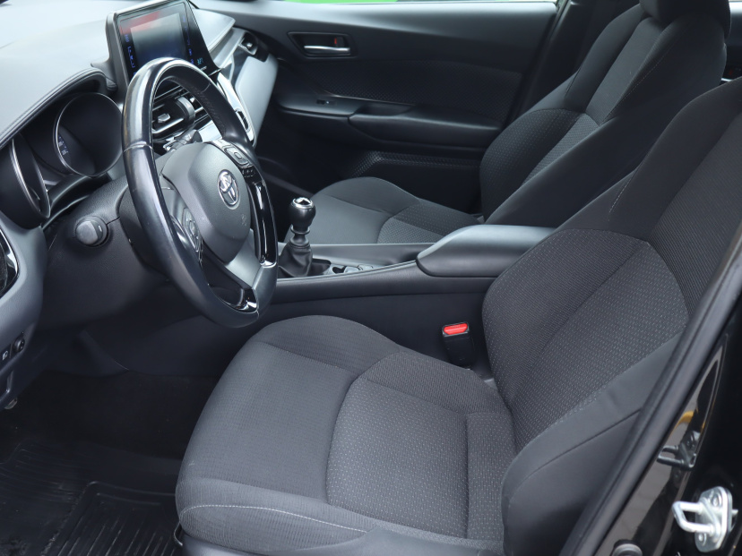 Toyota C-HR, 2018