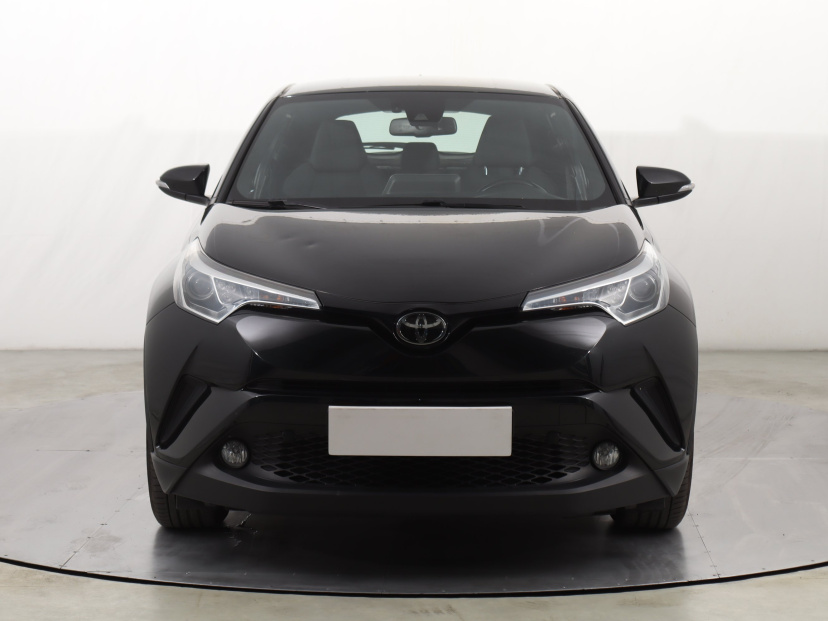 Toyota C-HR, 2018