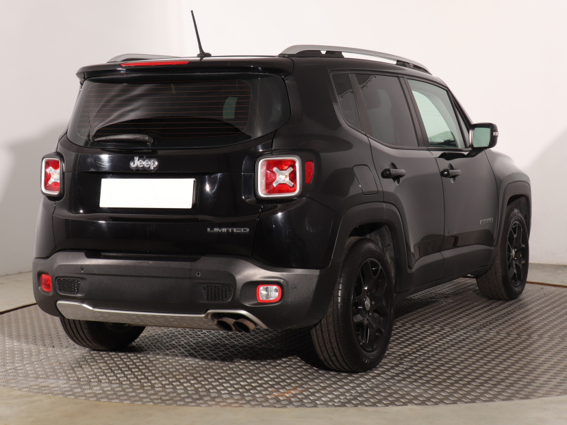 Jeep Renegade, 2015