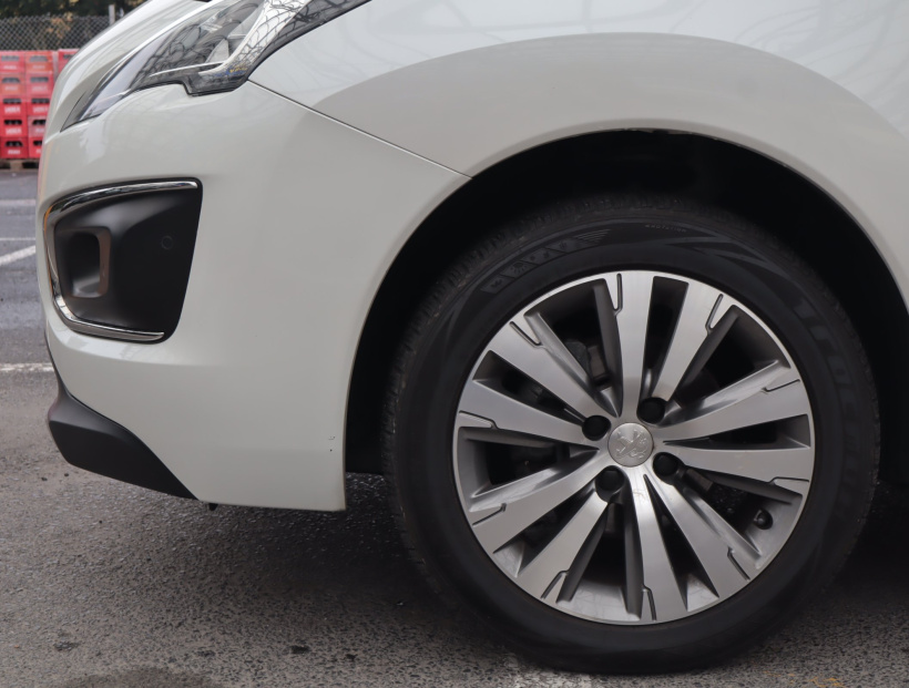 Peugeot 3008, 2015