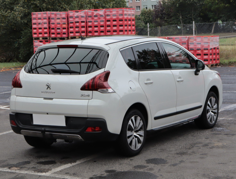 Peugeot 3008, 2015