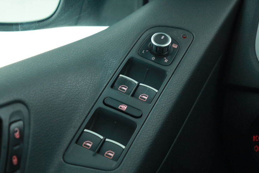 Volkswagen Tiguan, 2011