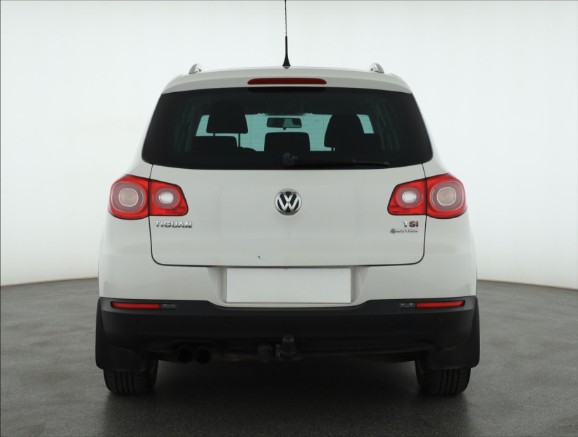 Volkswagen Tiguan, 2011