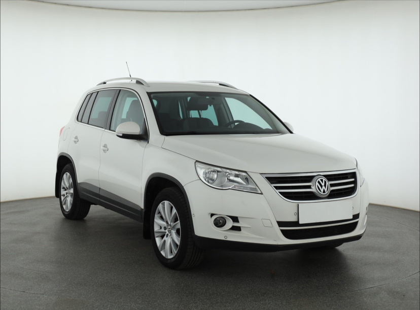 Volkswagen Tiguan, 2011