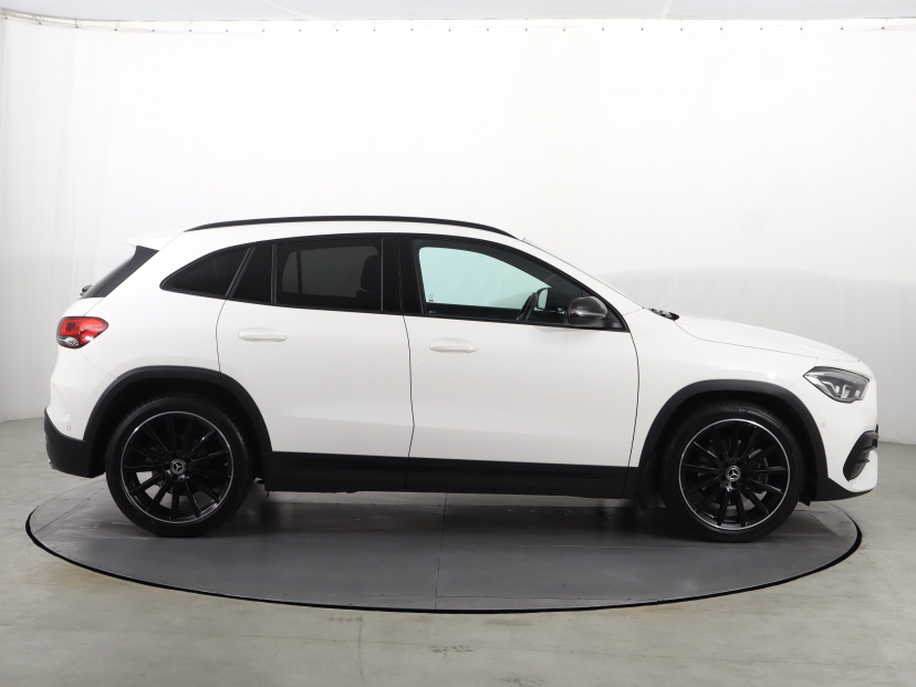 Mercedes-Benz GLA, 2020