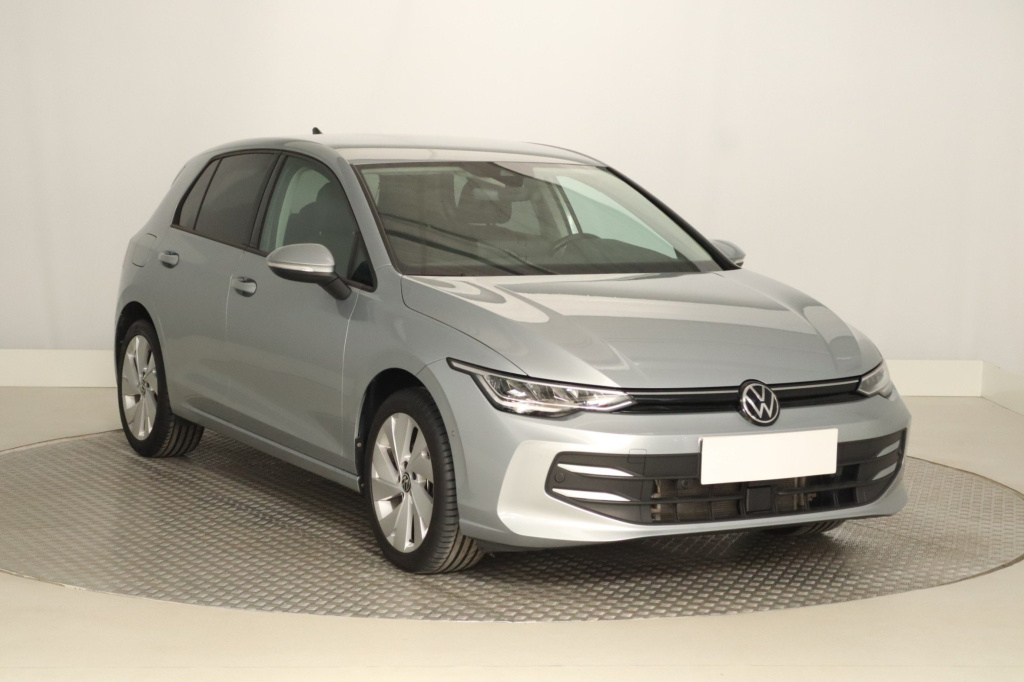 Volkswagen Golf 1.5 eTSI