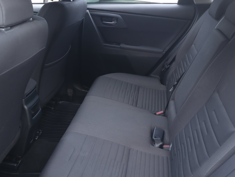 Toyota Auris, 2016