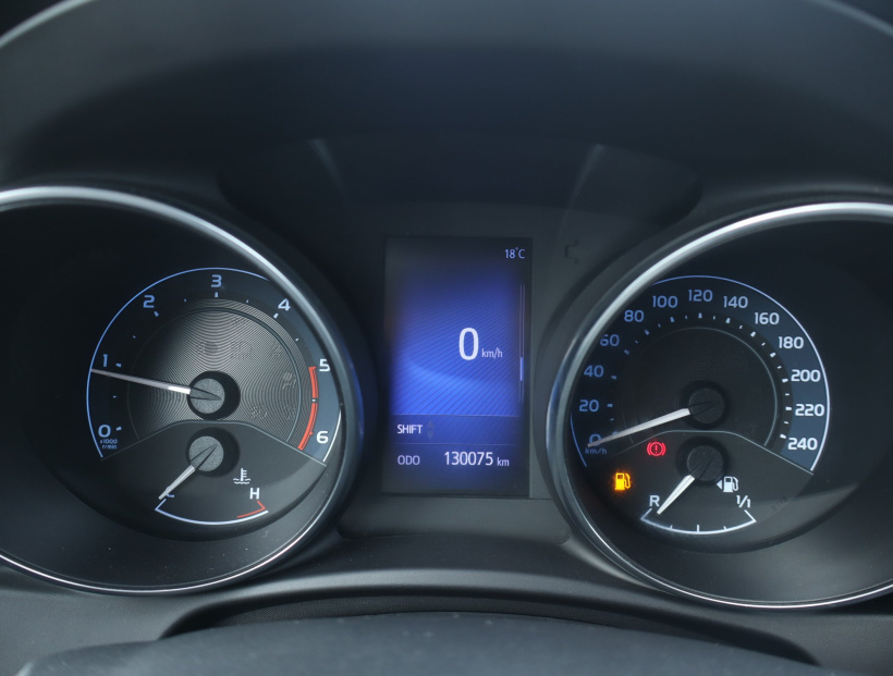 Toyota Auris, 2016