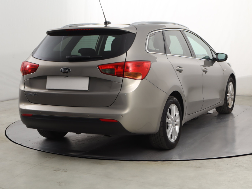 Kia Ceed, 2013