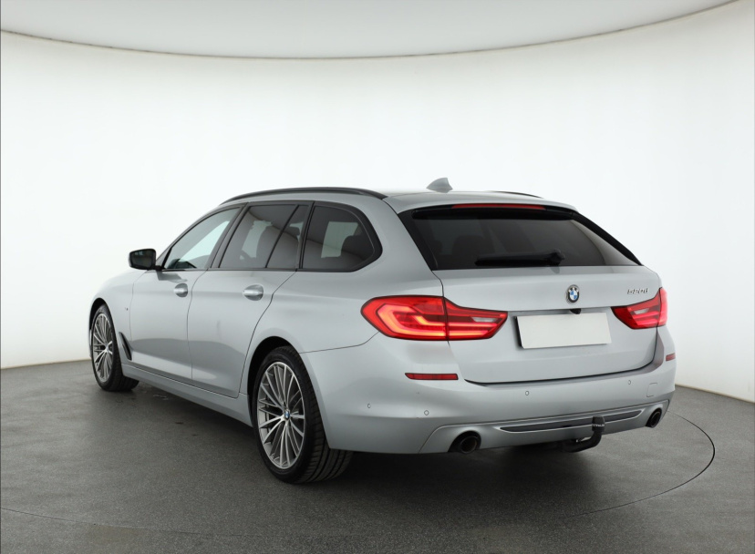 BMW 5, 2017