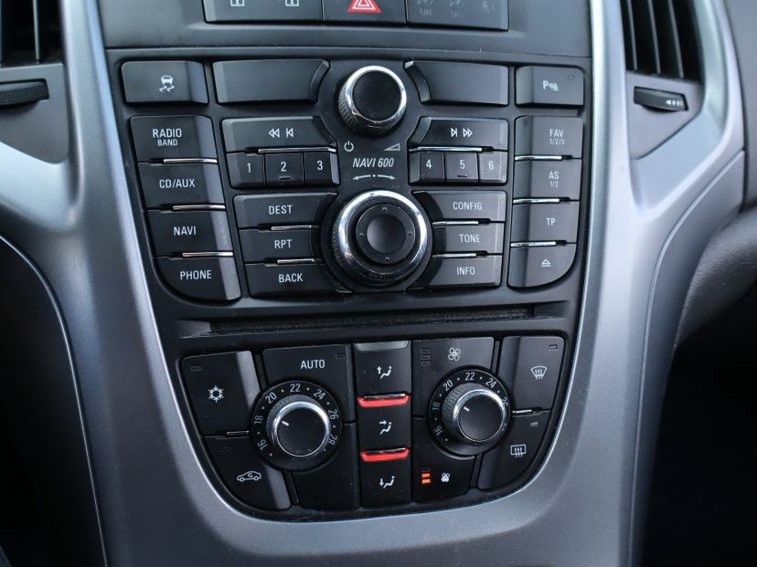 Opel Astra, 2013