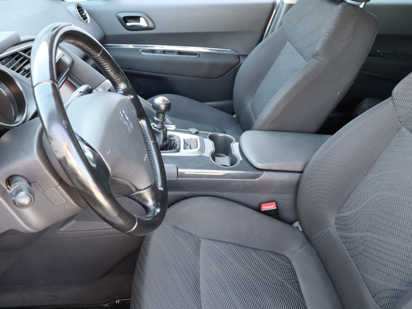 Peugeot 3008, 2010
