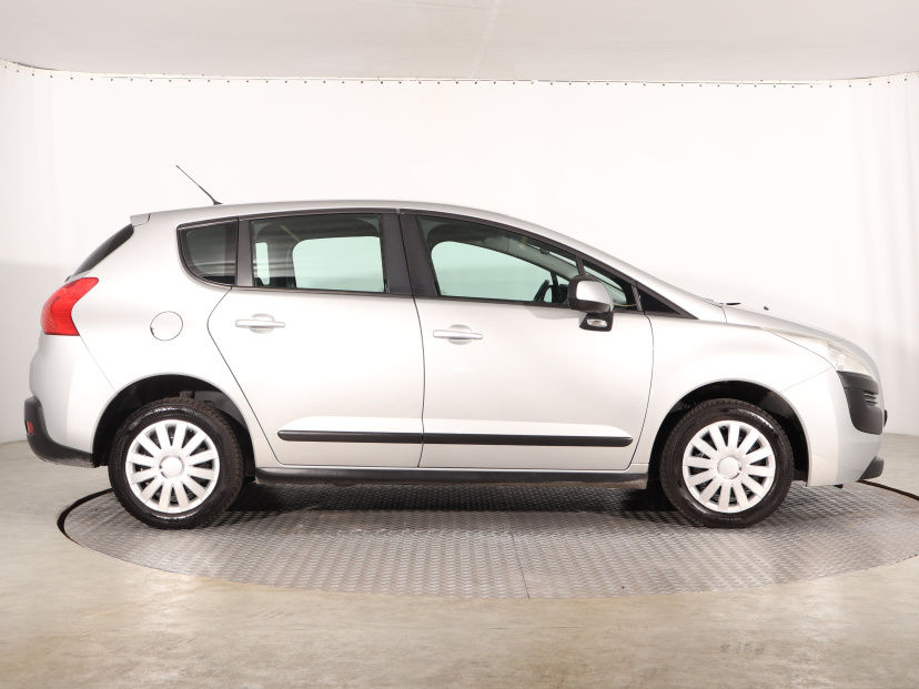 Peugeot 3008, 2010