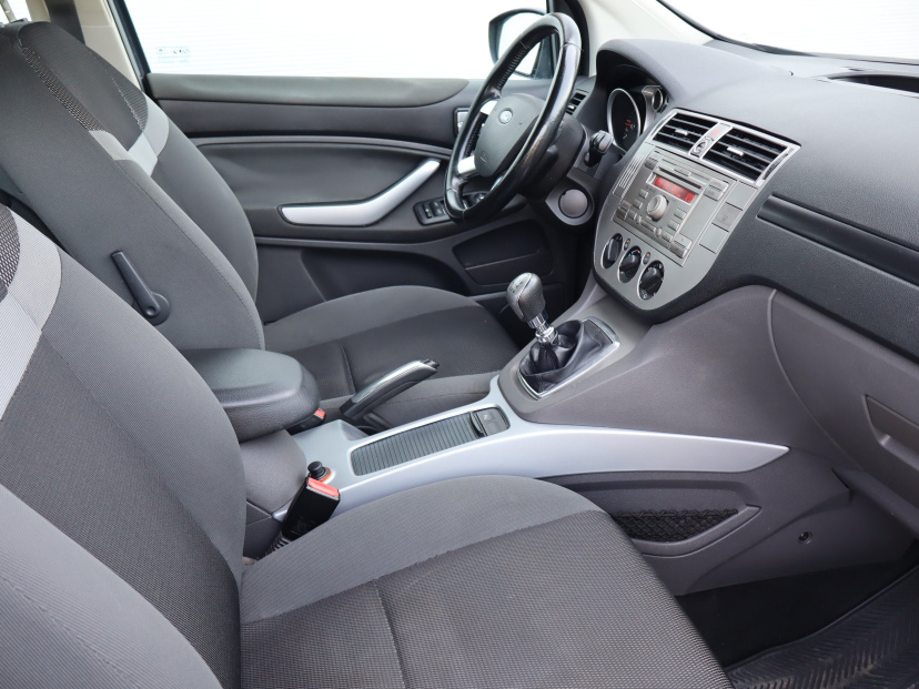 Ford Kuga, 2012
