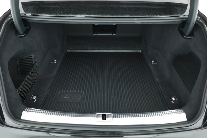 Audi A8, 2019