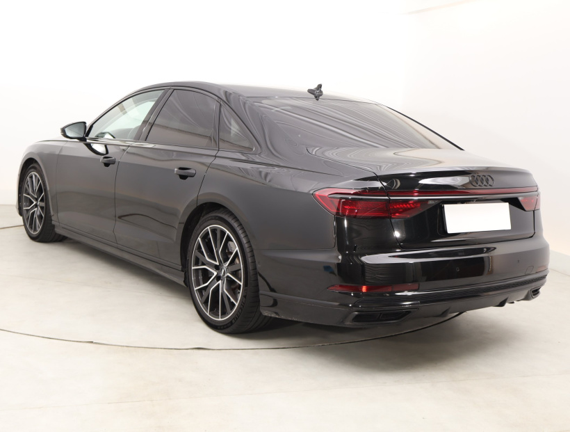 Audi A8, 2019
