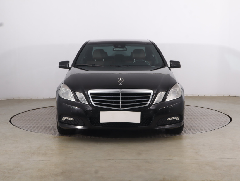 Mercedes-Benz E, 2010