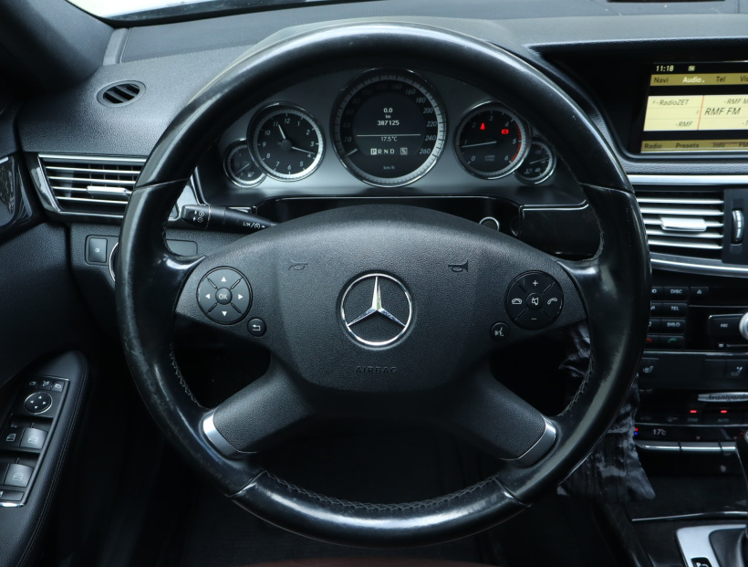 Mercedes-Benz E, 2010