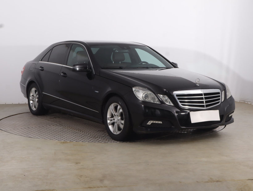 Mercedes-Benz E, 2010
