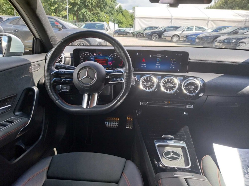 Mercedes-Benz A, 2023