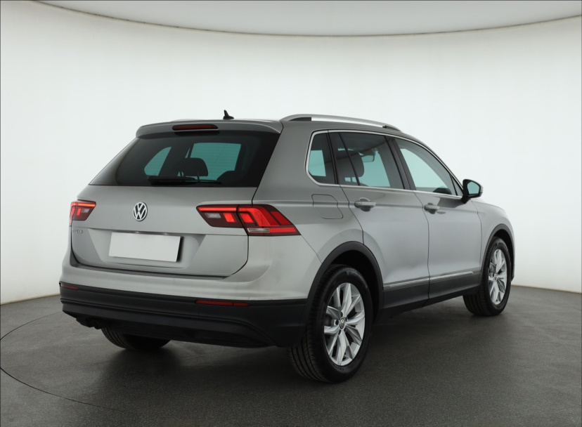 Volkswagen Tiguan, 2019