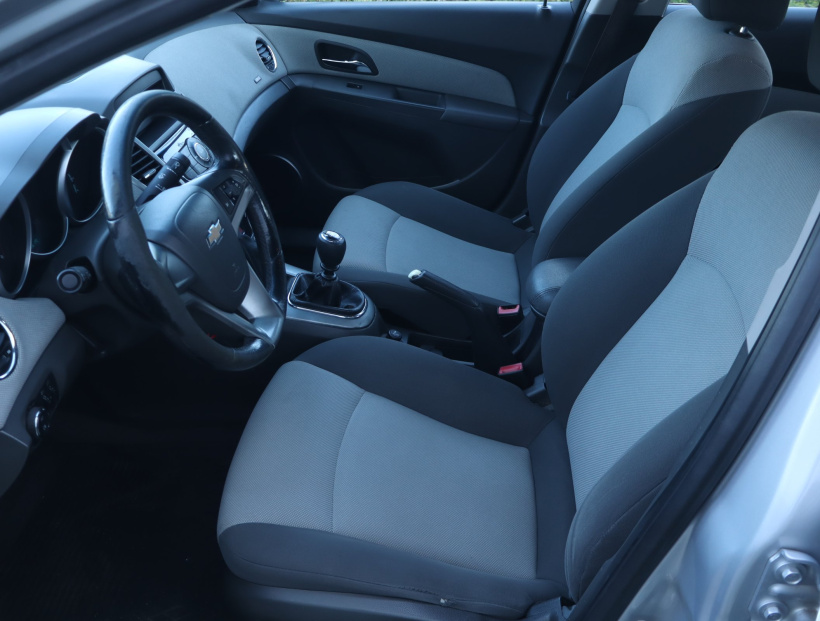 Chevrolet Cruze, 2009