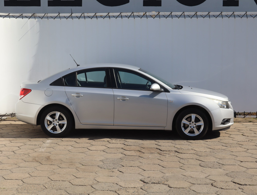 Chevrolet Cruze, 2009